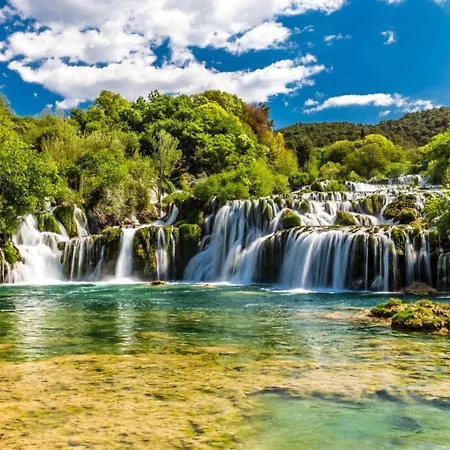 Villa Seven Olives With Heated Pool Near Krka Waterfalls Planjane