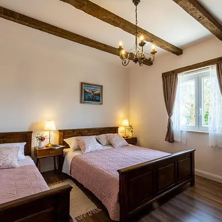 Seven Olives With Heated Pool Near Krka Waterfalls Villa *
